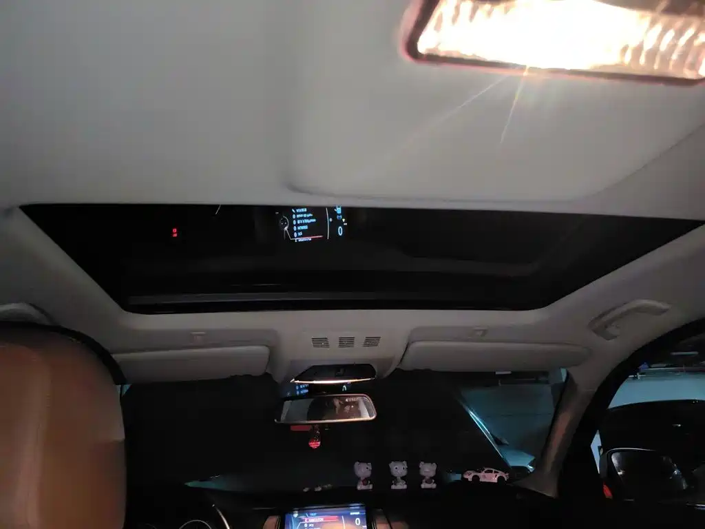 BMW 5 Series 2015 — фото 9