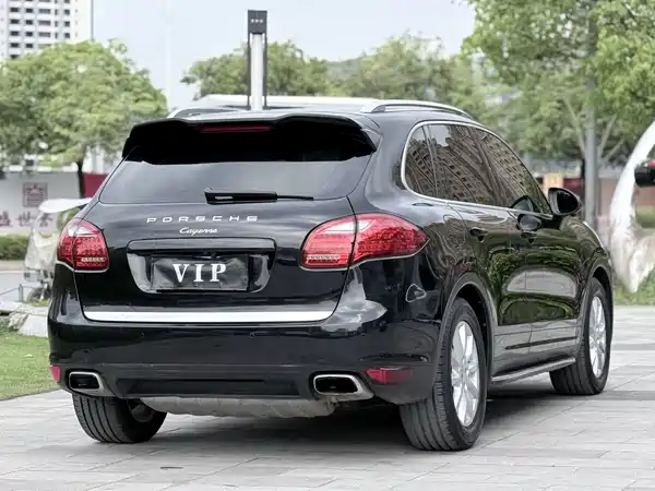 Porsche Cayenne 2011
