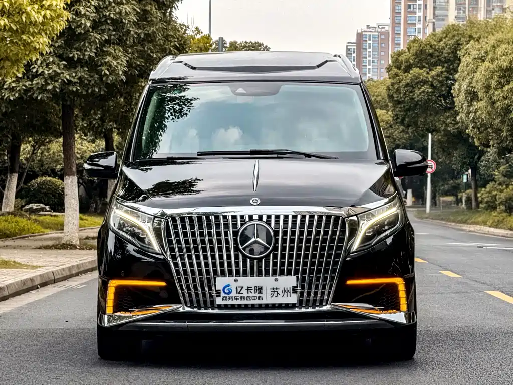 Mercedes-Benz V-Class 2022 — фото 3