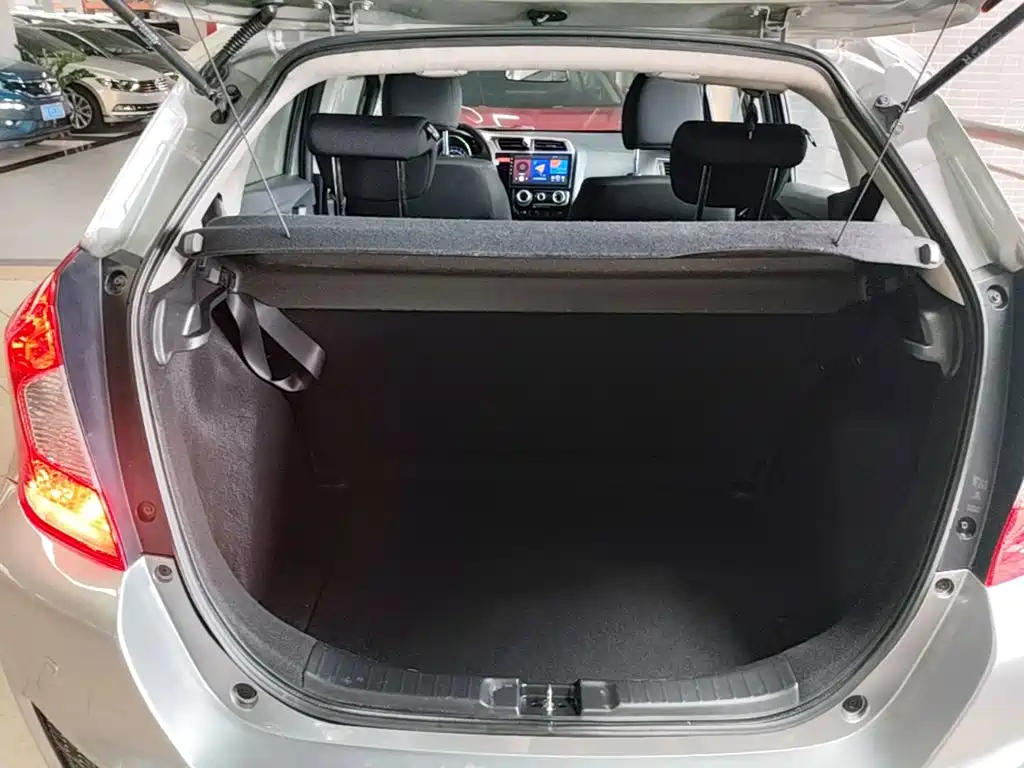 Honda Fit 2015 — фото 19