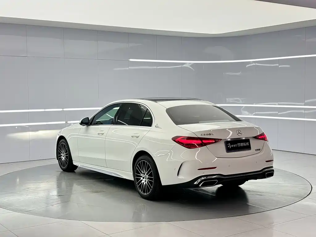 Mercedes-Benz C-Class 2023 — фото 4