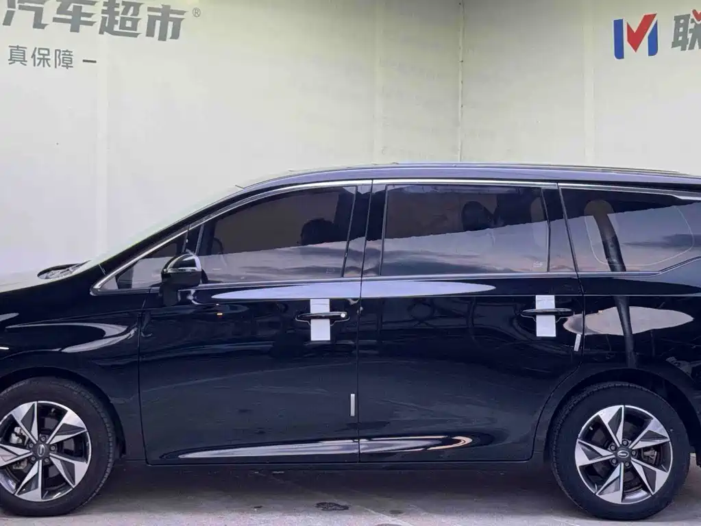 GAC Trumpchi M6 2022 — фото 6