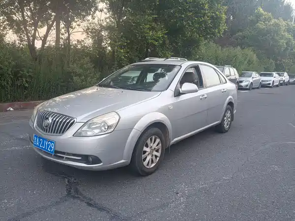 Buick Excelle 2013