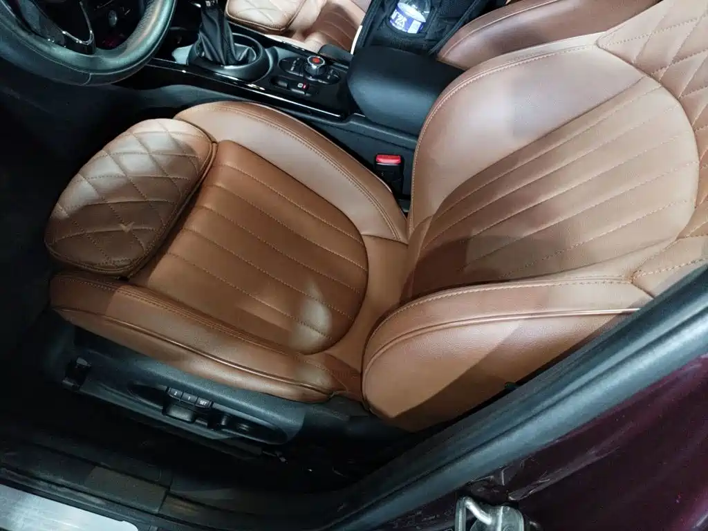MINI Clubman 2019 — фото 11