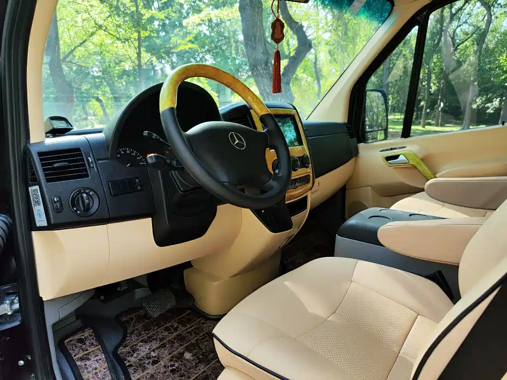 Mercedes-Benz Sprinter 2015 — фото 14
