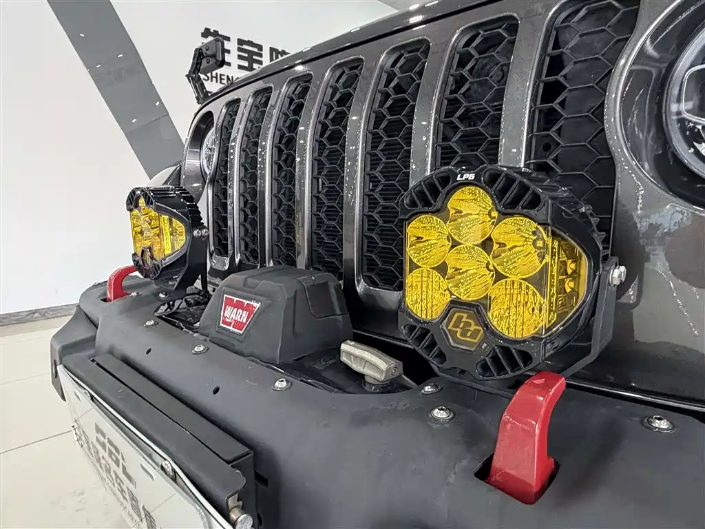 Jeep Wrangler New Energy 2022 — фото 12