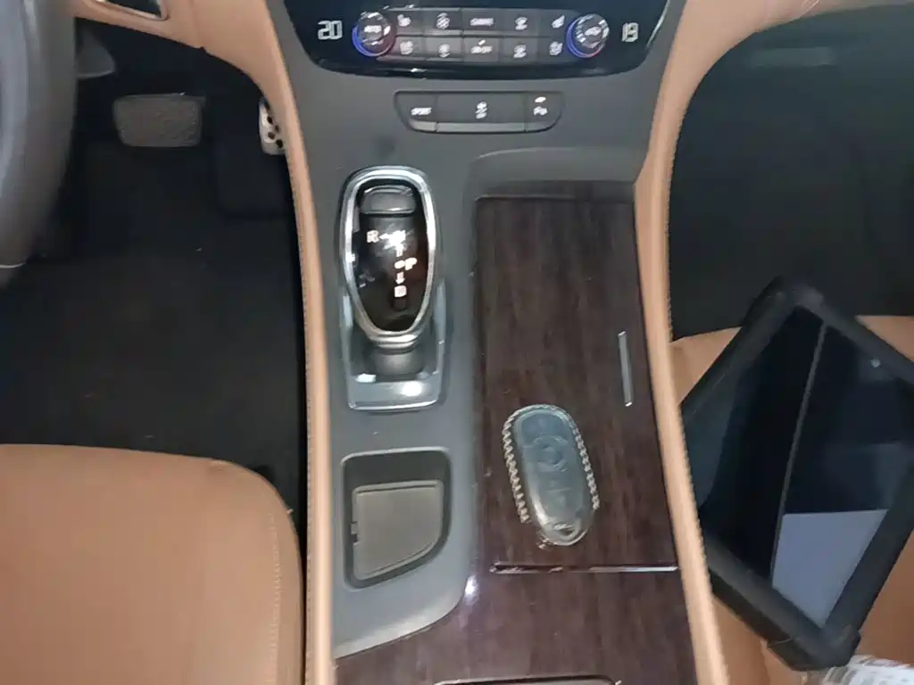 Buick LaCrosse 2017 — фото 14