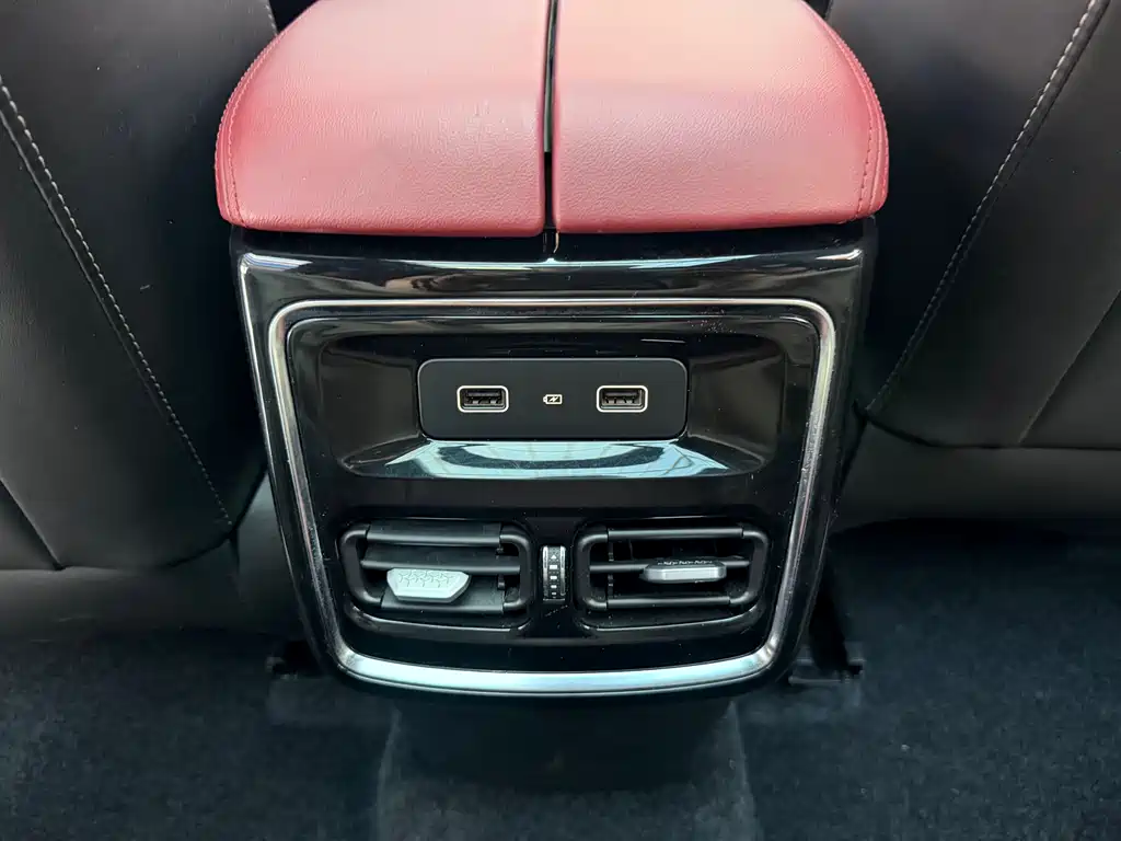 Jetour X70 PLUS 2022 — фото 14