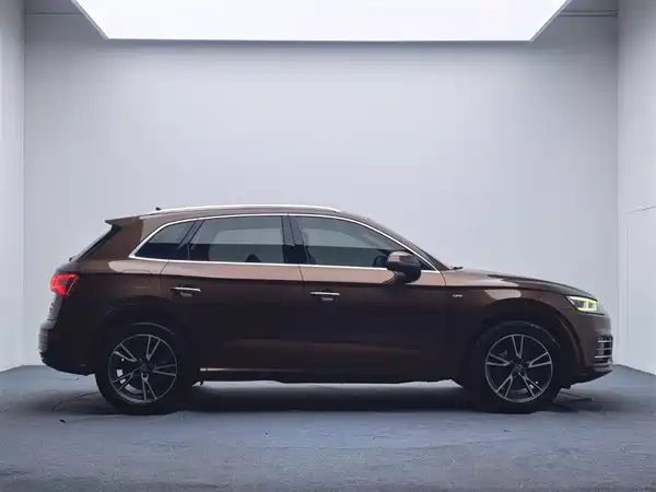 Audi Q5L 2019