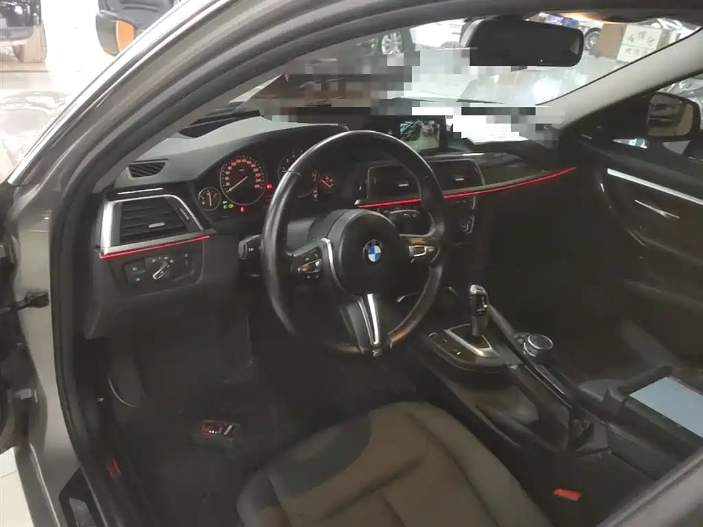 BMW 3 Series 2017 — фото 10