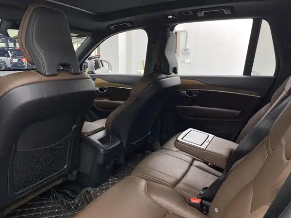 Volvo XC90 2023