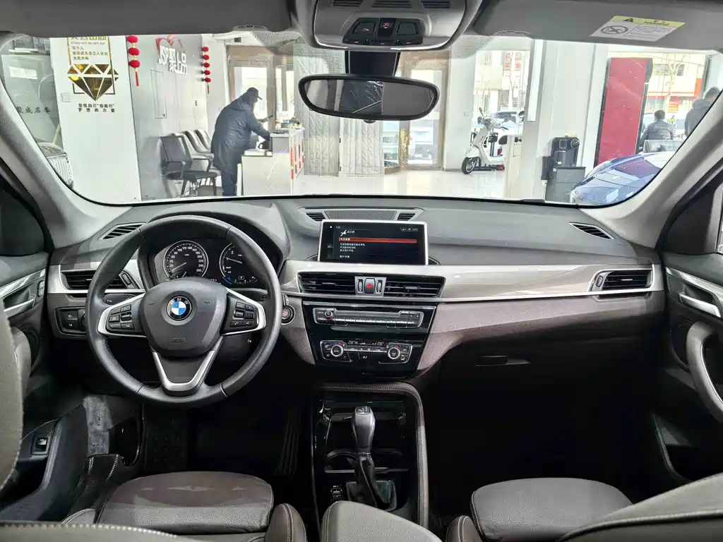 BMW X1 2018 — фото 6