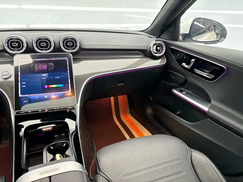 Mercedes-Benz C-Class 2023 — фото 14