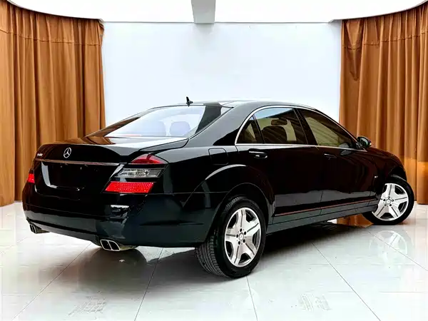 Mercedes-Benz S-Class 2008