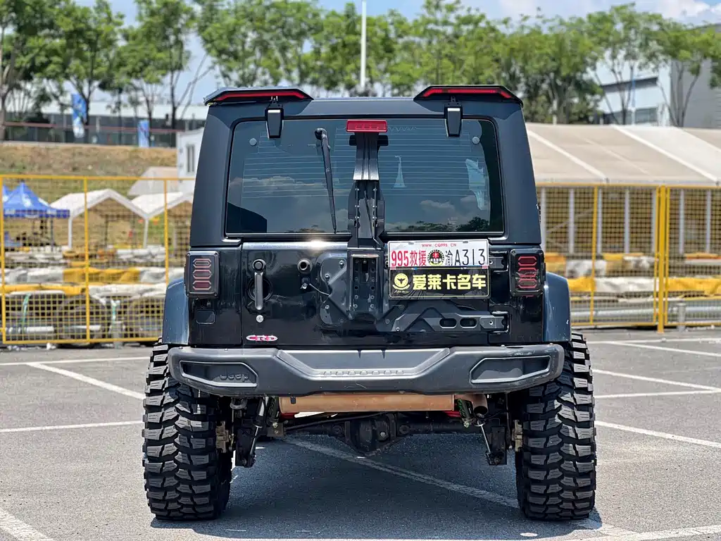 Jeep Wrangler 2016 — фото 4