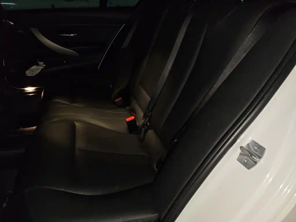 BMW 3 Series 2015 — фото 15