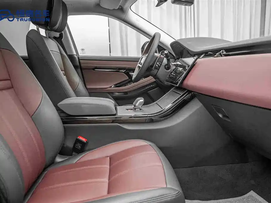 Land Rover Evoque 2024 — фото 15