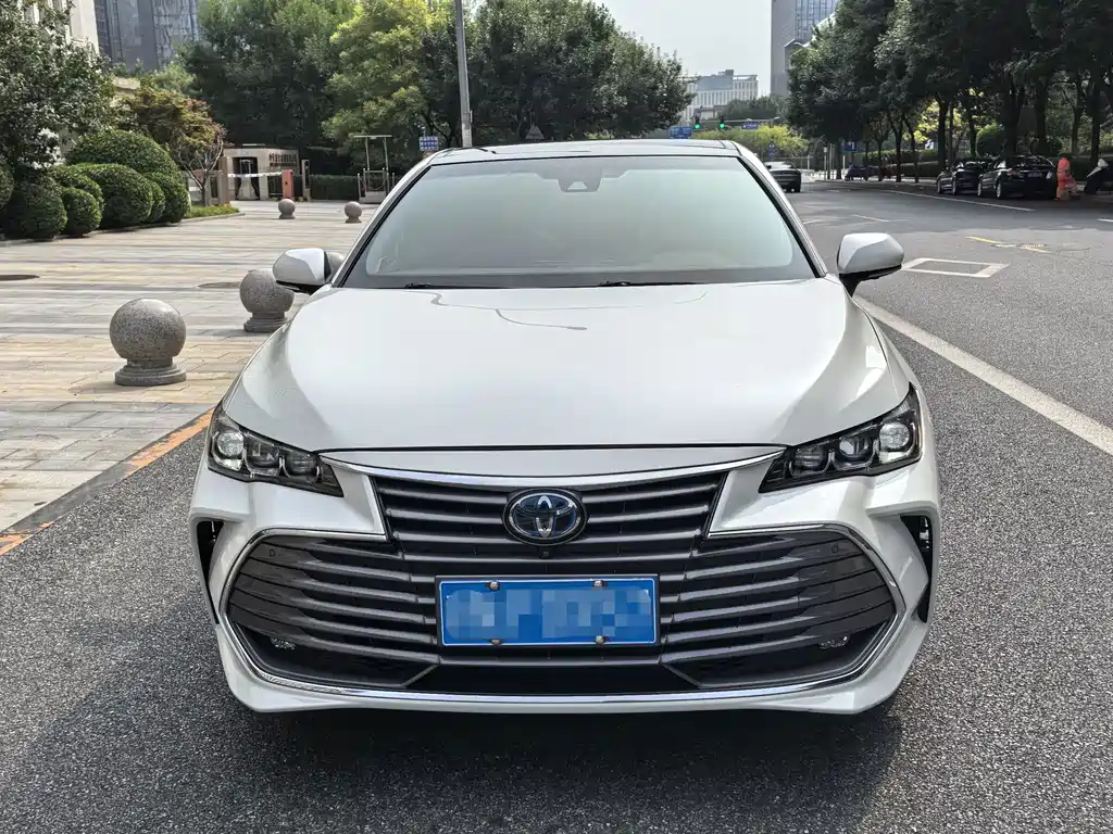 Toyota Avalon 2019 — фото 6