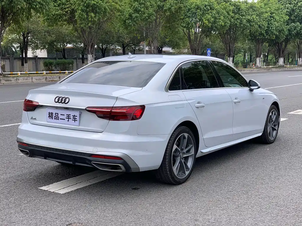 Audi A4L 2020 — фото 4