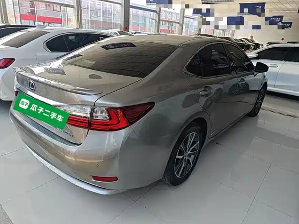 Lexus ES 2015
