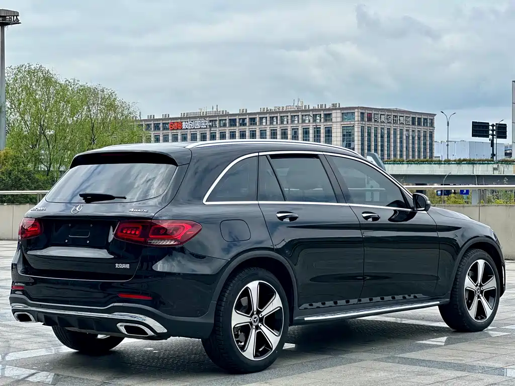 Mercedes-Benz GLC 2022 — фото 16