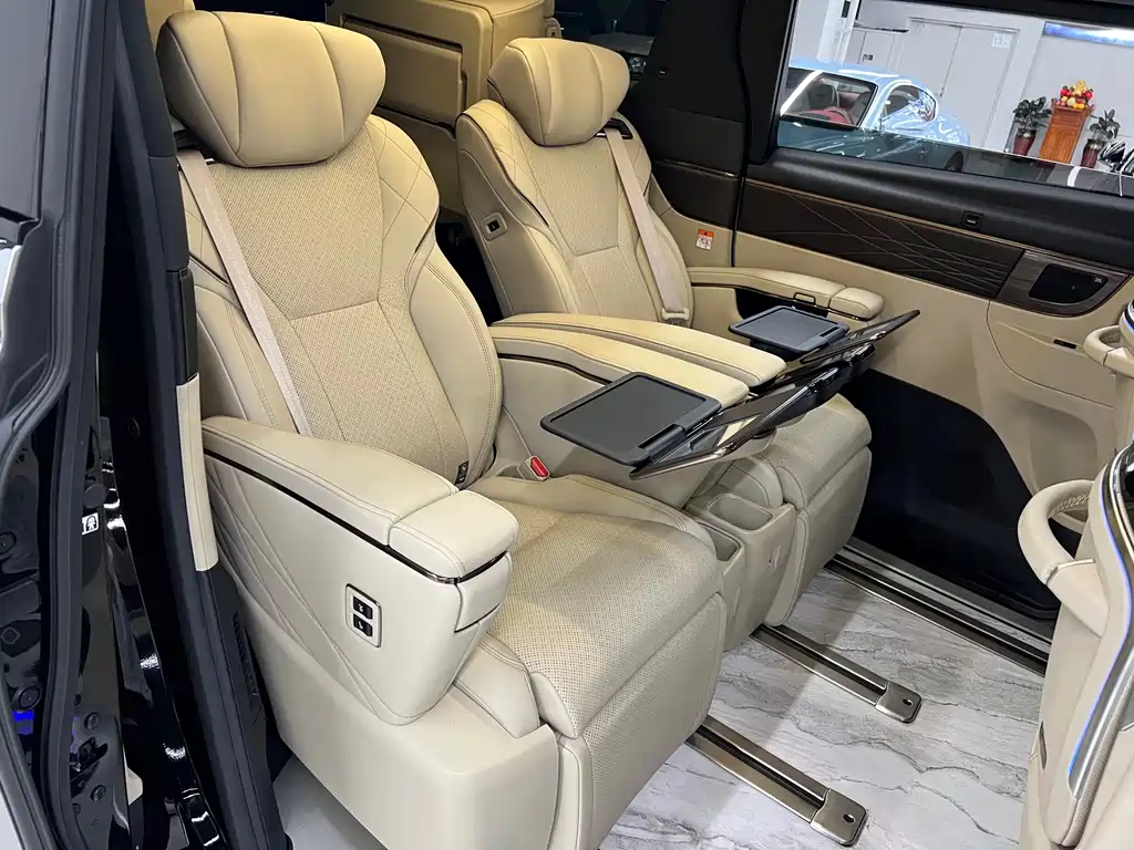 Toyota Alphard 2025 — фото 15