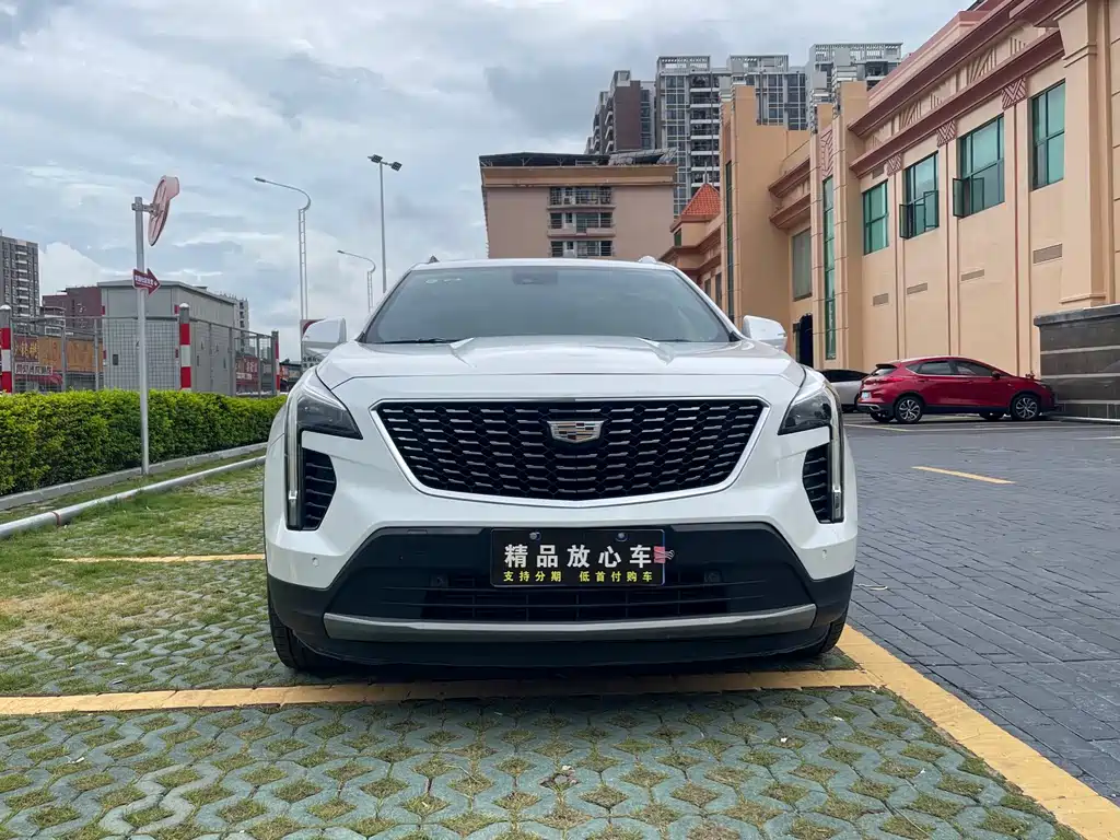 Cadillac XT4 2019 — фото 2