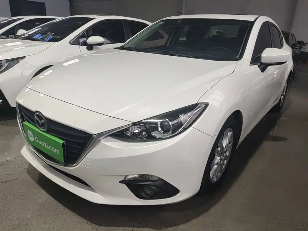 Mazda 3 Axela 2016 — фото 1