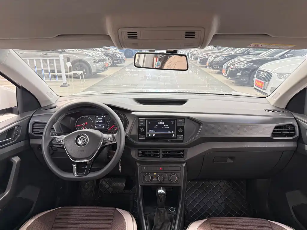 Volkswagen T-Cross 2020 — фото 13