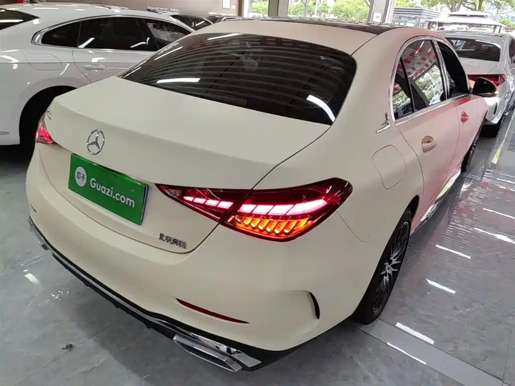 Mercedes-Benz C-Class 2025 — фото 7