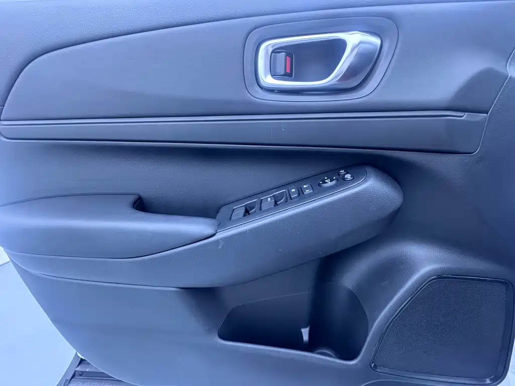 Honda Vezel 2023 — фото 18