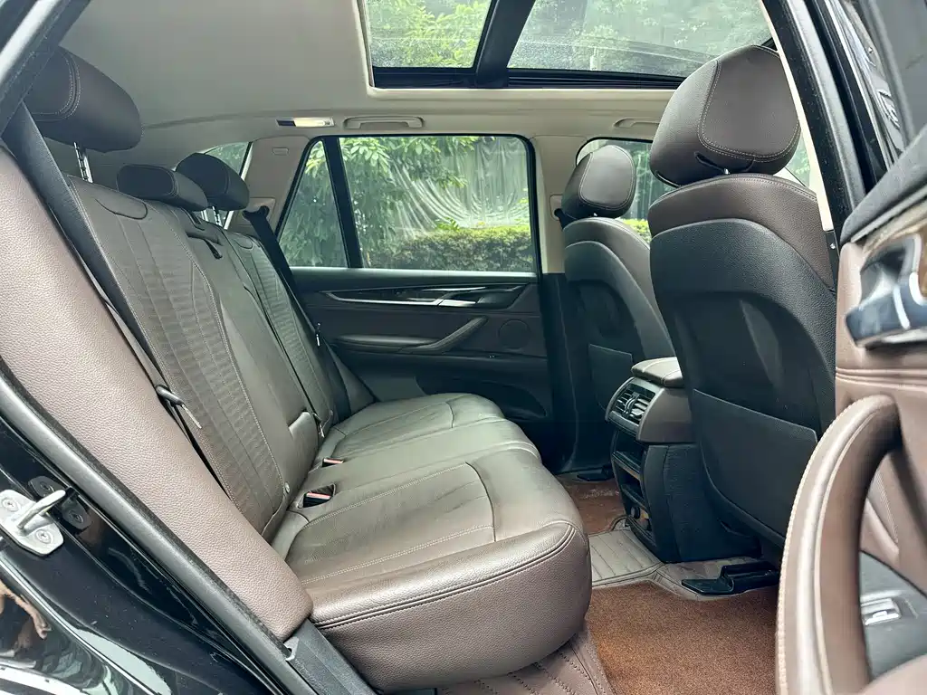 BMW X5 2018 — фото 15