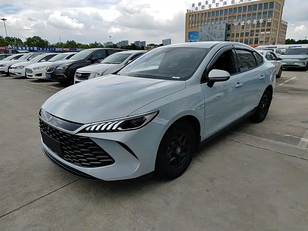 BYD Qin PLUS 2025 — фото 1