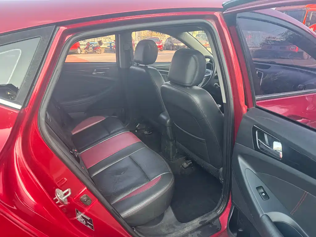 Changan Eado XT 2014