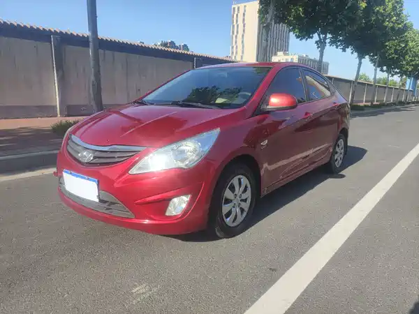 Hyundai Accent 2010