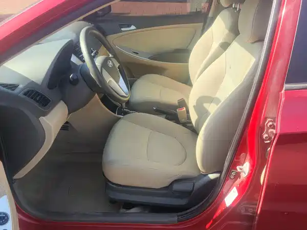 Hyundai Accent 2010