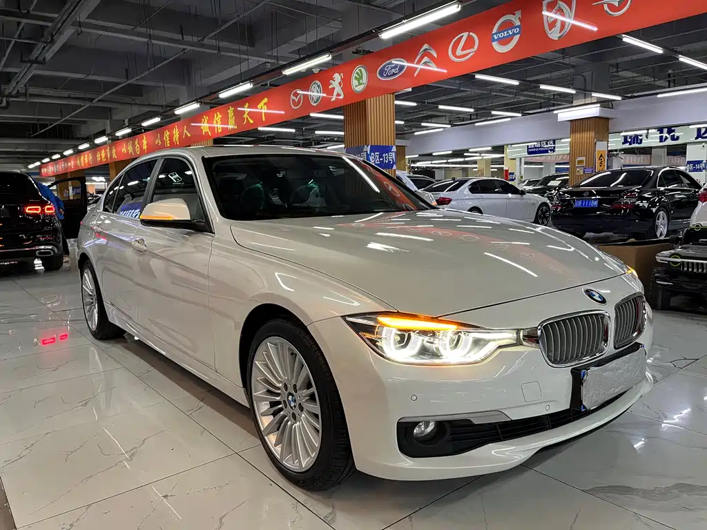 BMW 3 Series 2017 — фото 6