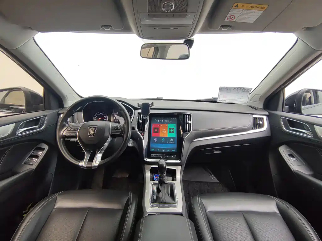 Roewe RX5 New Energy 2019 — фото 11