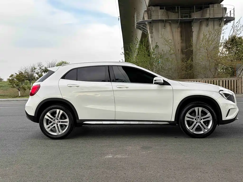 Mercedes-Benz GLA 2017 — фото 8