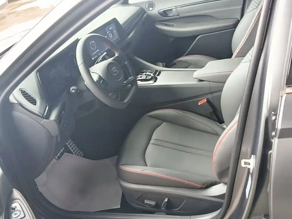 Hyundai Sonata 2022 — фото 15