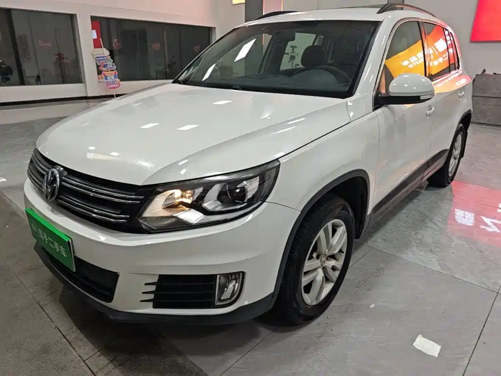 Volkswagen Tiguan 2016 — фото 1