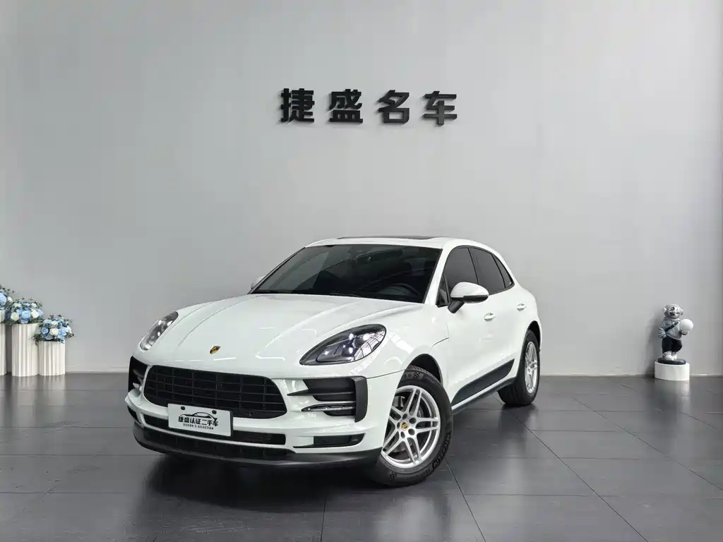 Porsche Macan 2018 — фото 1