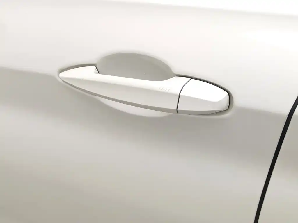 BMW 1 Series 2021 — фото 18