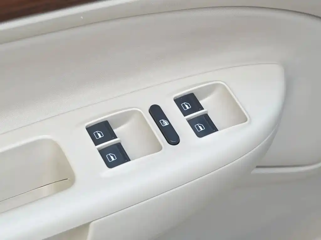 Skoda Octavia 2013 — фото 20