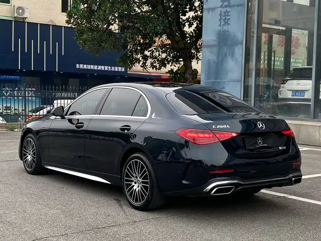 Mercedes-Benz C-Class 2023 — фото 9