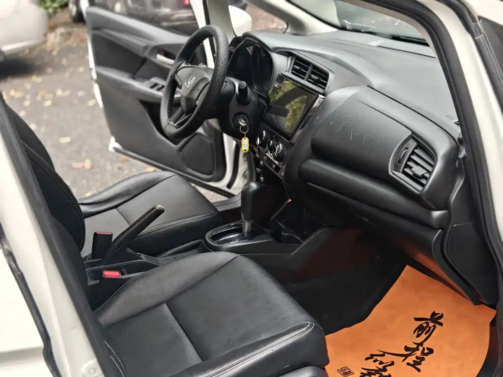 Honda Fit 2018 — фото 12