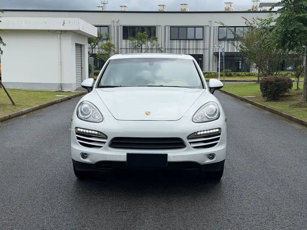 Porsche Cayenne 2013 — фото 2