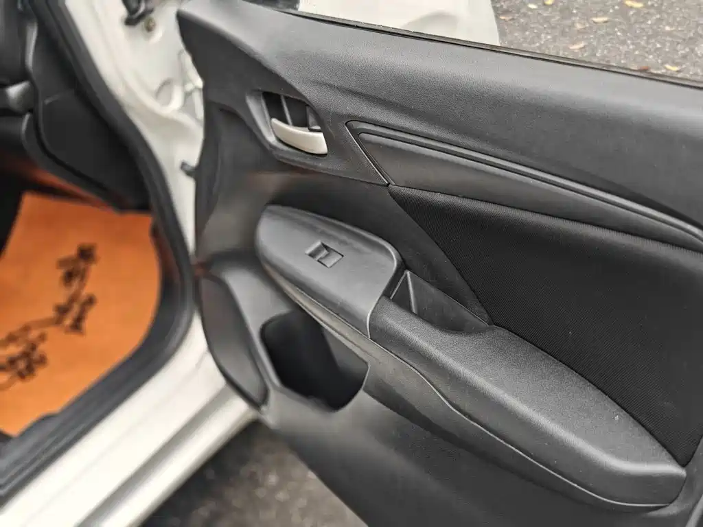 Honda Fit 2018 — фото 13