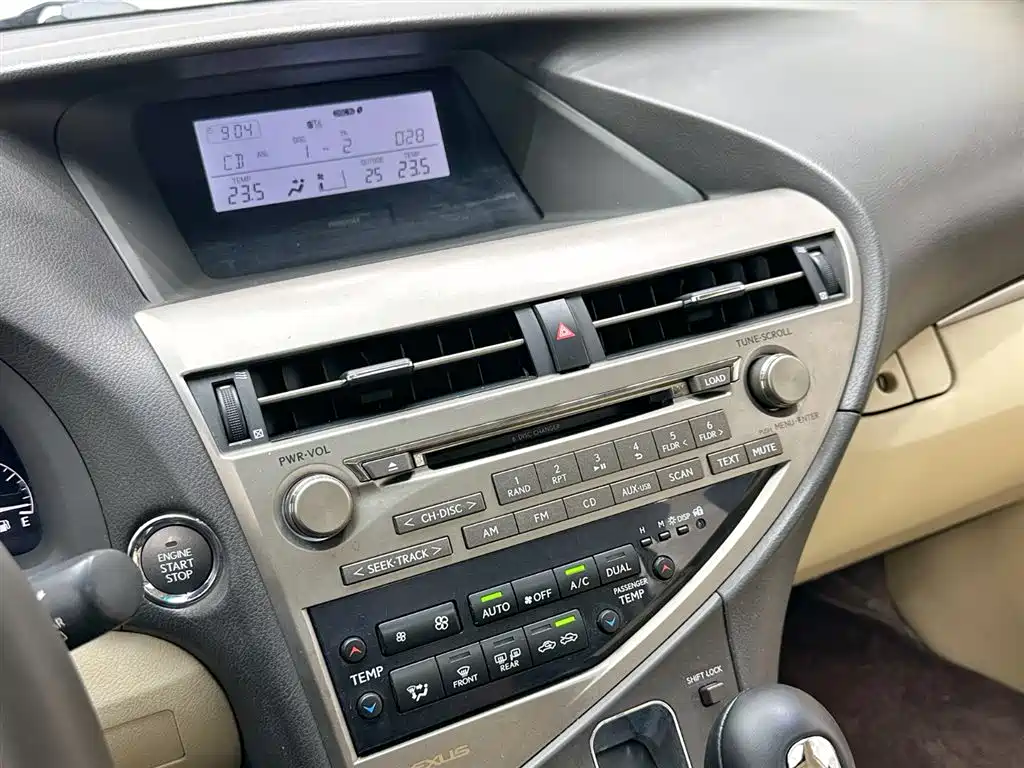Lexus RX Classic 2012 — фото 19
