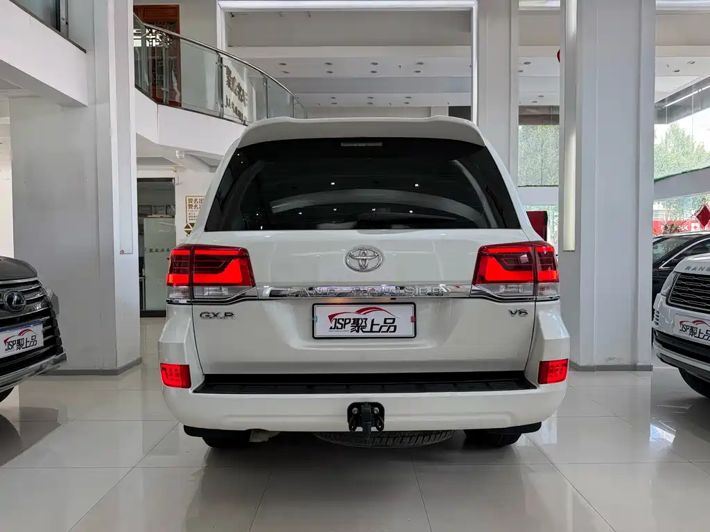 Toyota Land Cruiser 2017 — фото 13